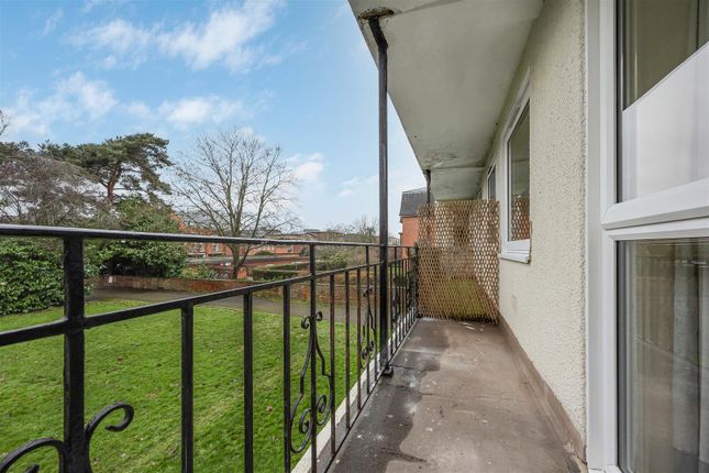 20 Alpha House Flats, Kendrick Road, Reading photo 4