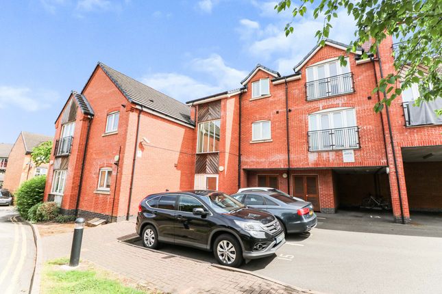 2 bed flat for sale in Charles Warren Close, Rugby CV21