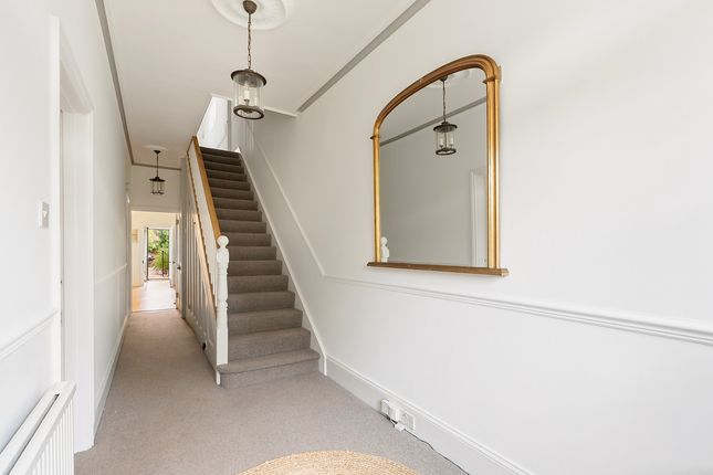 1, Furze Platt Road, Maidenhead photo 4