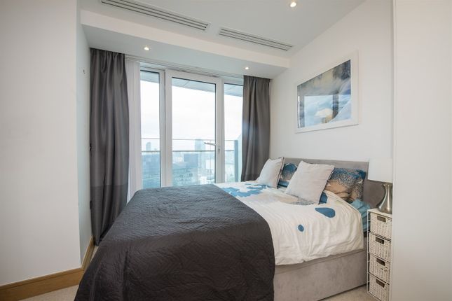 2307, Arena Tower, Crossharbour Plaza, London photo 4