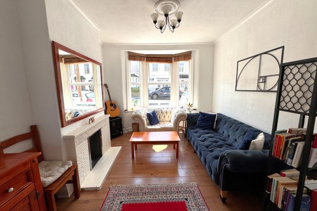 6 Barden Street, Greenwich, London photo 2