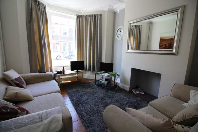 166, Mackintosh Place, Cardiff photo 2