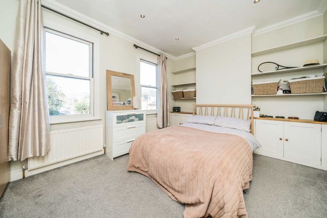 Flat for sale in Chatham Road, Norbiton, Kingston Upon Thames