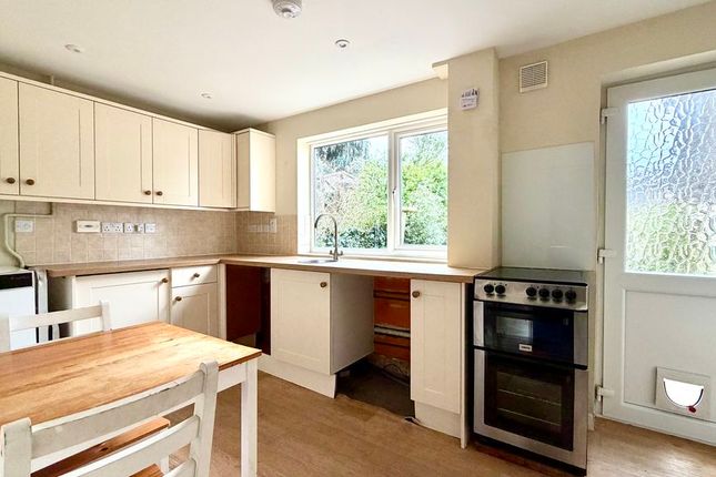 Hazeleigh, 3 George & Crown Cottages, Hinton St. George photo 3