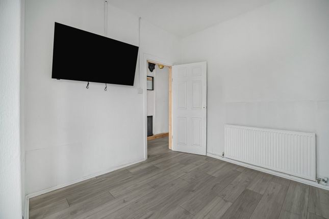 35, Station Terrace, Caerphilly photo 2