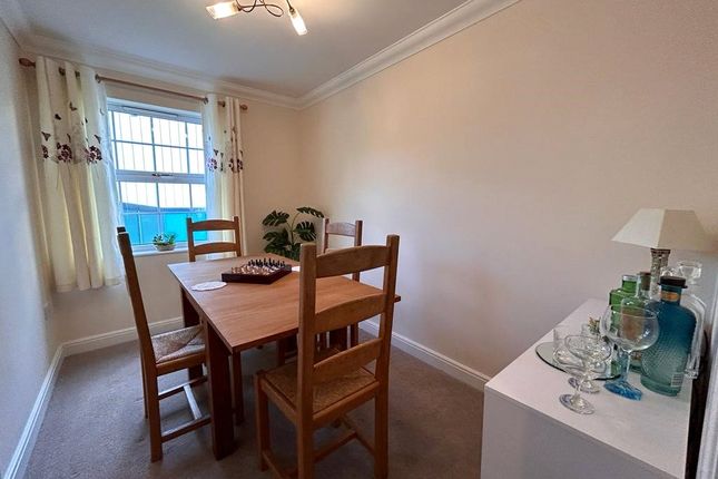Flat for sale in London Road, Camberley, Surrey