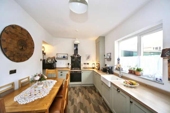 443 Bickershaw Lane, Wigan photo 2