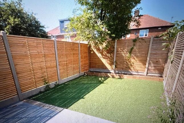 2-bed flat on Flat 2 ,  14, Cleveland Gardens, London, £2,200/mo