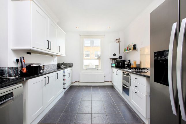 Flat for sale in Balham New Road, Balham, London