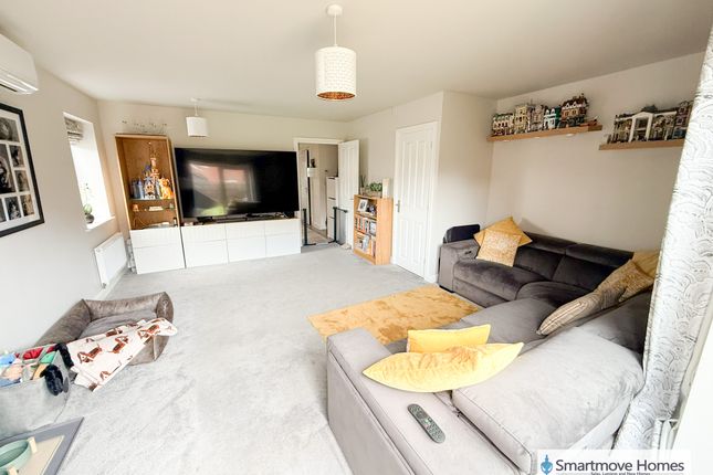 8, Severn Close, Ripley photo 3
