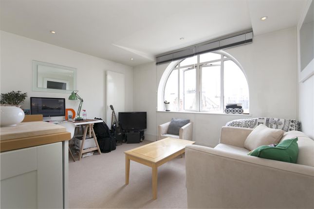 Thumbnail Flat to rent in Bernhard Baron House, 71 Henriques Street, Aldgate East