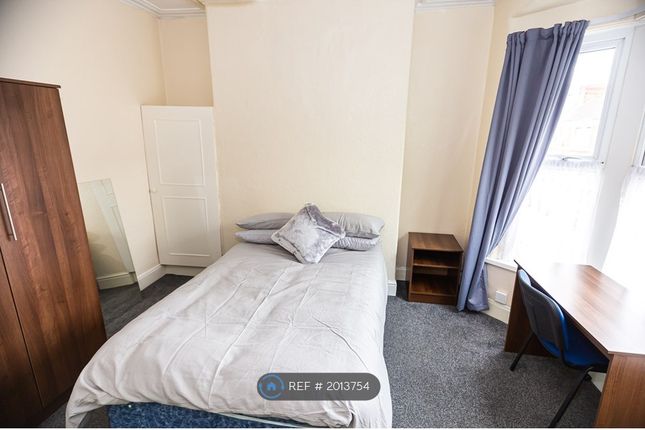 Room to rent in Edinburgh Road, Kensington, Liverpool