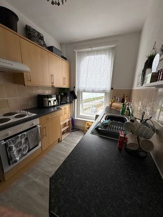 Flat 2, 19 Albion Terrace, Bridlington photo 4