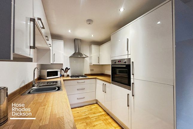 3 Priory Mews,, Priory Road, Isle of Wight photo 3