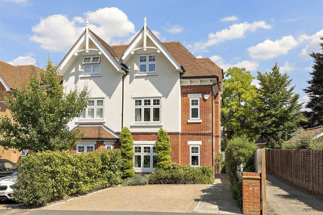 Thumbnail Property to rent in Coplestone Chase, Guildford, Surrey