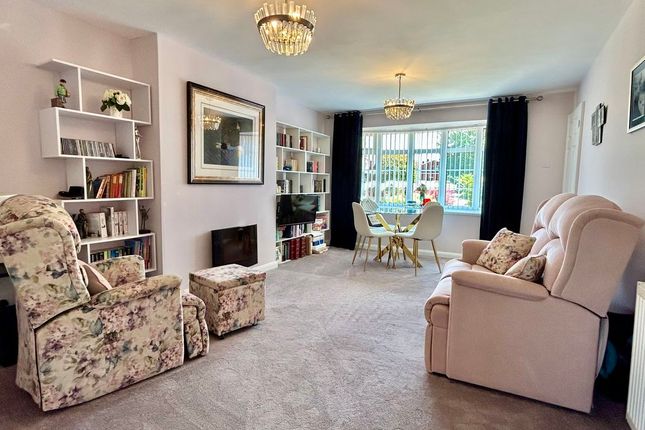 22, Knightley Way, Stafford photo 3