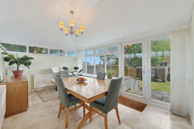 17 Farmleigh, Rumney, South Glamorgan photo 3