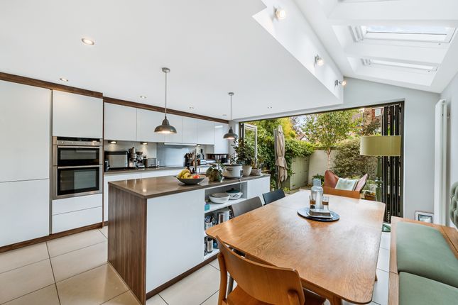 19, Alacross Road, London photo 4