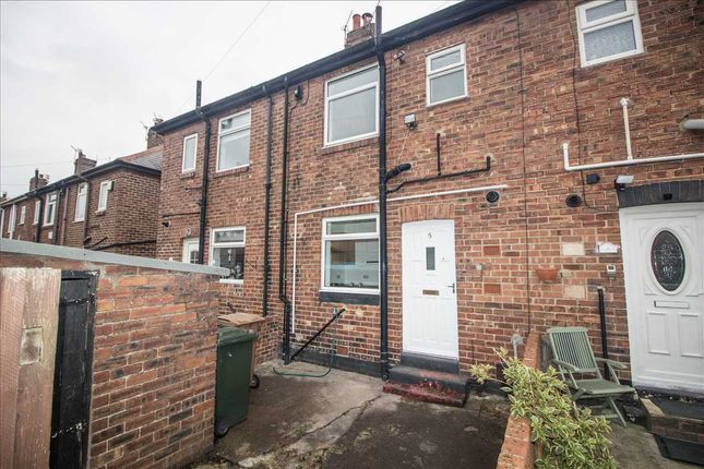 Thumbnail Terraced house to rent in Hedgefield View, Dudley, Dudley