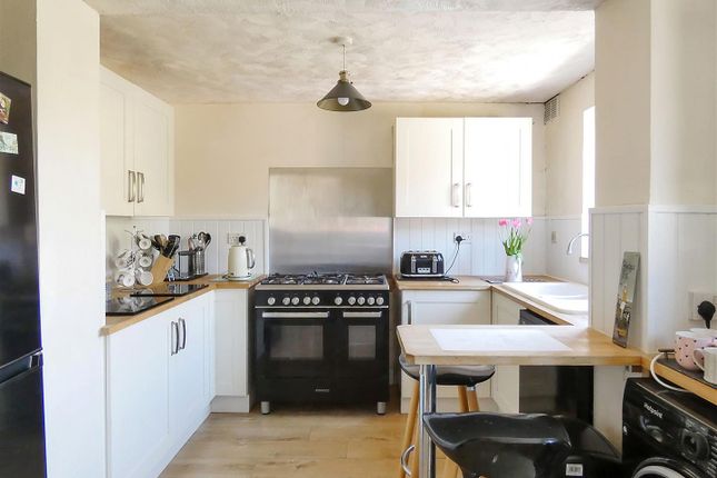 7, Hailsham Close, East Preston photo 4