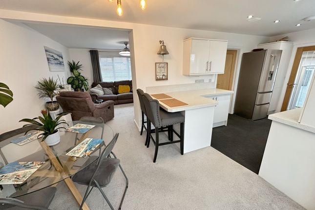 33, Milton Crescent, Milford Haven photo 2