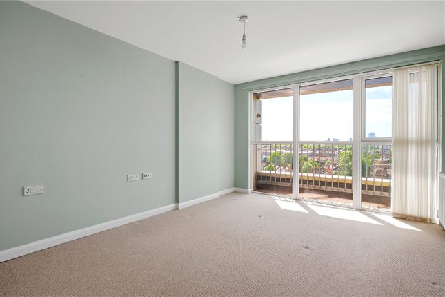 Flat 80, 1, Queensland Road, London photo 4