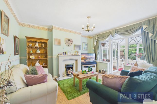 10, Eddisbury Avenue, Trafford photo 3