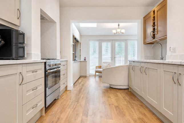 33, St Georges Avenue, Trafford photo 3