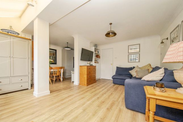 5, Nonsuch Meadow, Sudbury photo 2