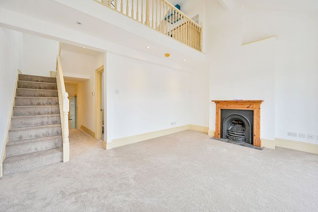 Elthorne Avenue, Ealing photo 2