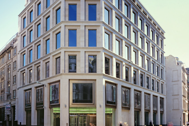 Office to let in Gresham Street, London