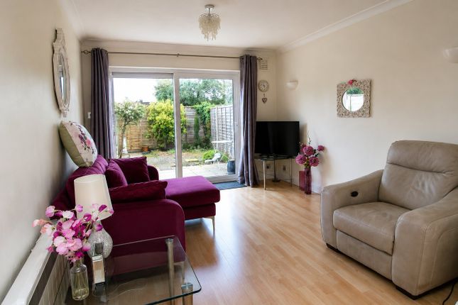 58c, Green Lane, Shepperton photo 4