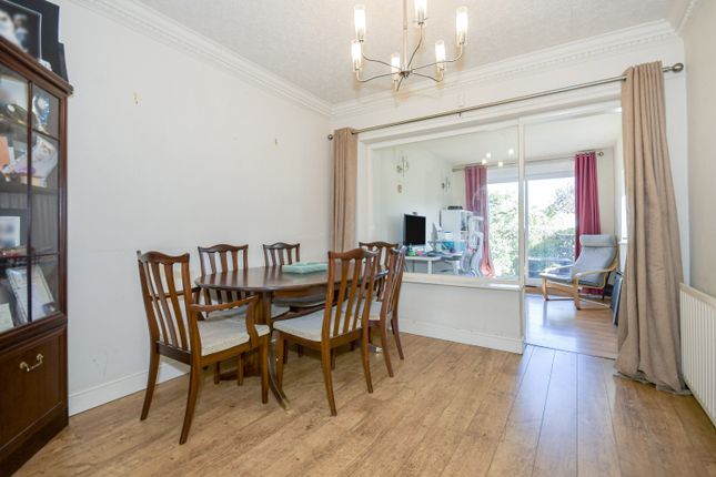 2, Ashurst Close, Sheffield photo 4
