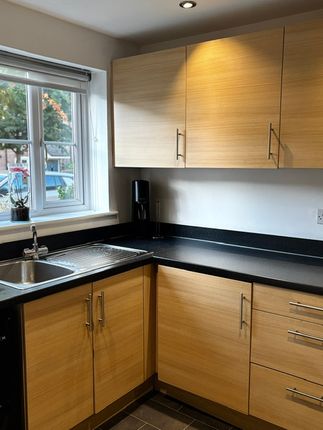 29 The Farrows, Maidstone photo 3