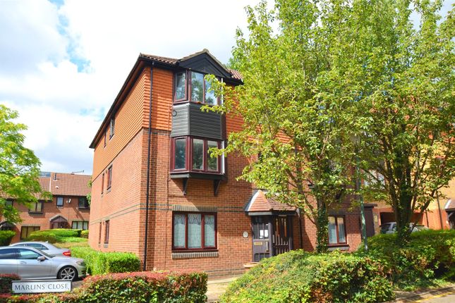 Flat to rent in Marlins Close, Sutton