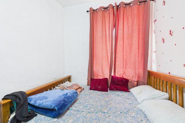 4, Carlton Avenue, Manchester photo 4