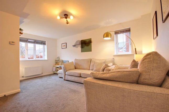 30, Dunnock Drive, Beverley photo 2