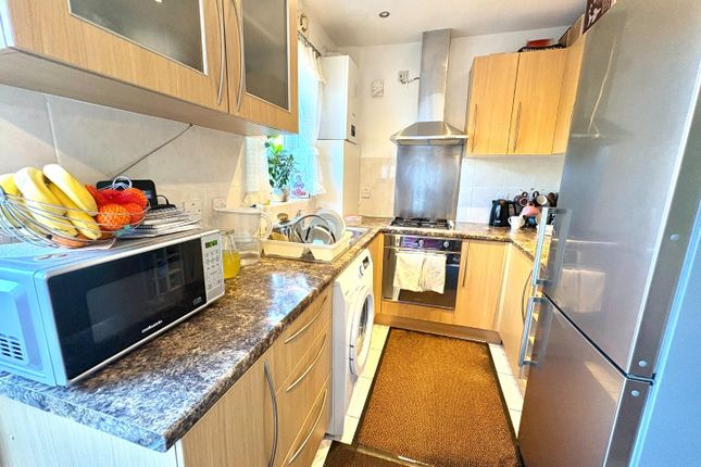 26, Botwell Lane, Hayes photo 4
