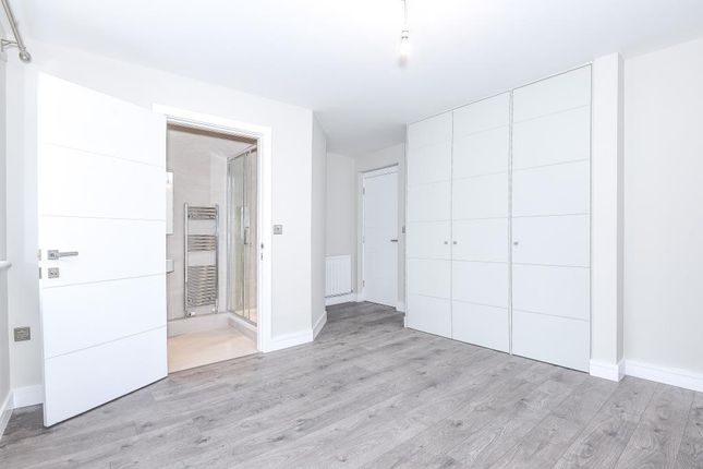 Flat for sale in Northway, Oxford