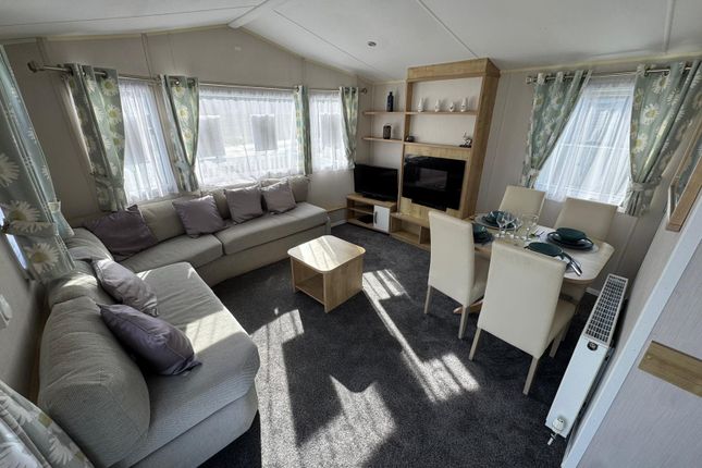 Willerby Richmond, Golden Sands Holiday Park, Dawlish, Dawlish photo 5