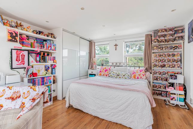 Bedroom 1 (6)