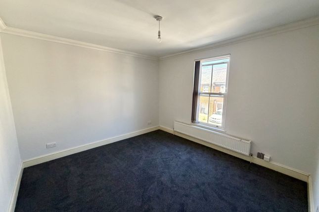 Flat 2, 22 Darnley Street, Gravesend photo 3