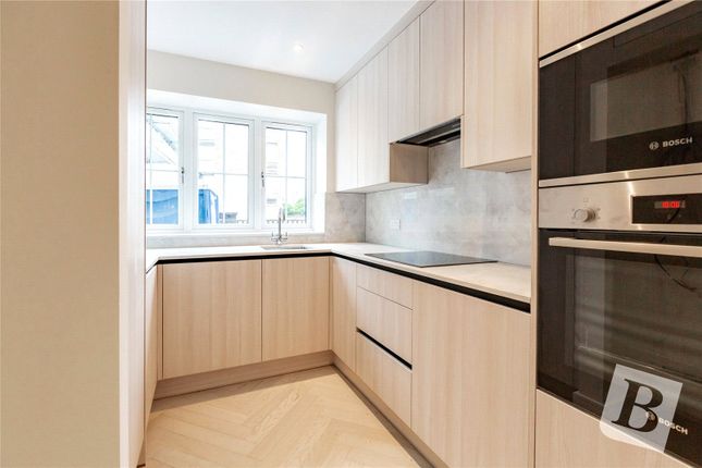 16, Warley Mount, Brentwood photo 4