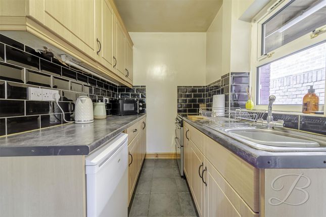 43, Beazley Avenue, Mansfield photo 2