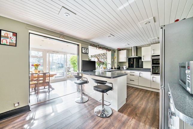 4, Station Road, Lingfield photo 3