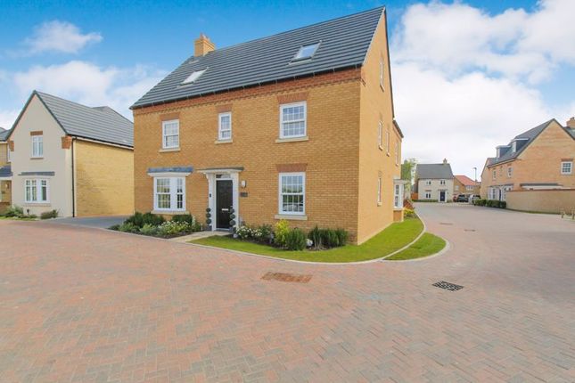 Detached house for sale in Blackbird Close, Wixams