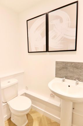Apartment 702B, Ben johnson, 702 Warrington Road, Wigan photo 3