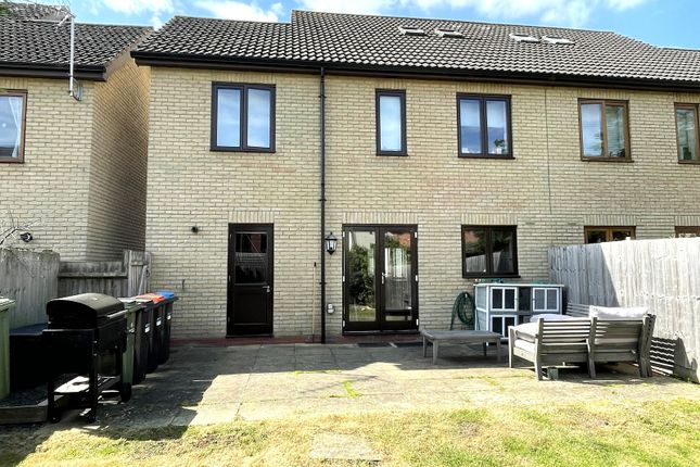 Kelling Way, Milton Keynes photo 2