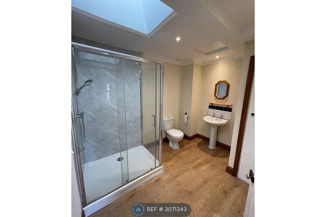 9, Milton Road, Horsham photo 4
