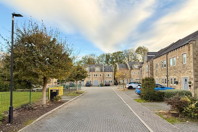 17 Towngate Fold, Meltham, Holmfirth, HD9 4FD - listing photo
